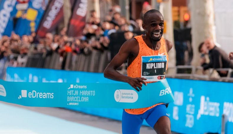 kiplimo-record-del-mundo-medio-maraton