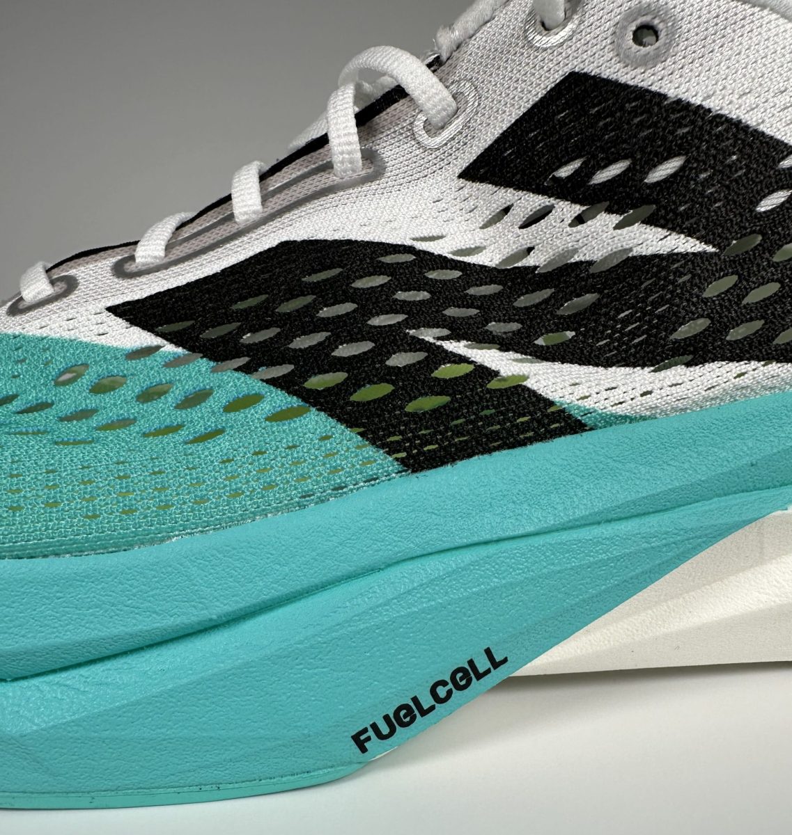 new-balance-fuelcell-supercomp-pacer-v2