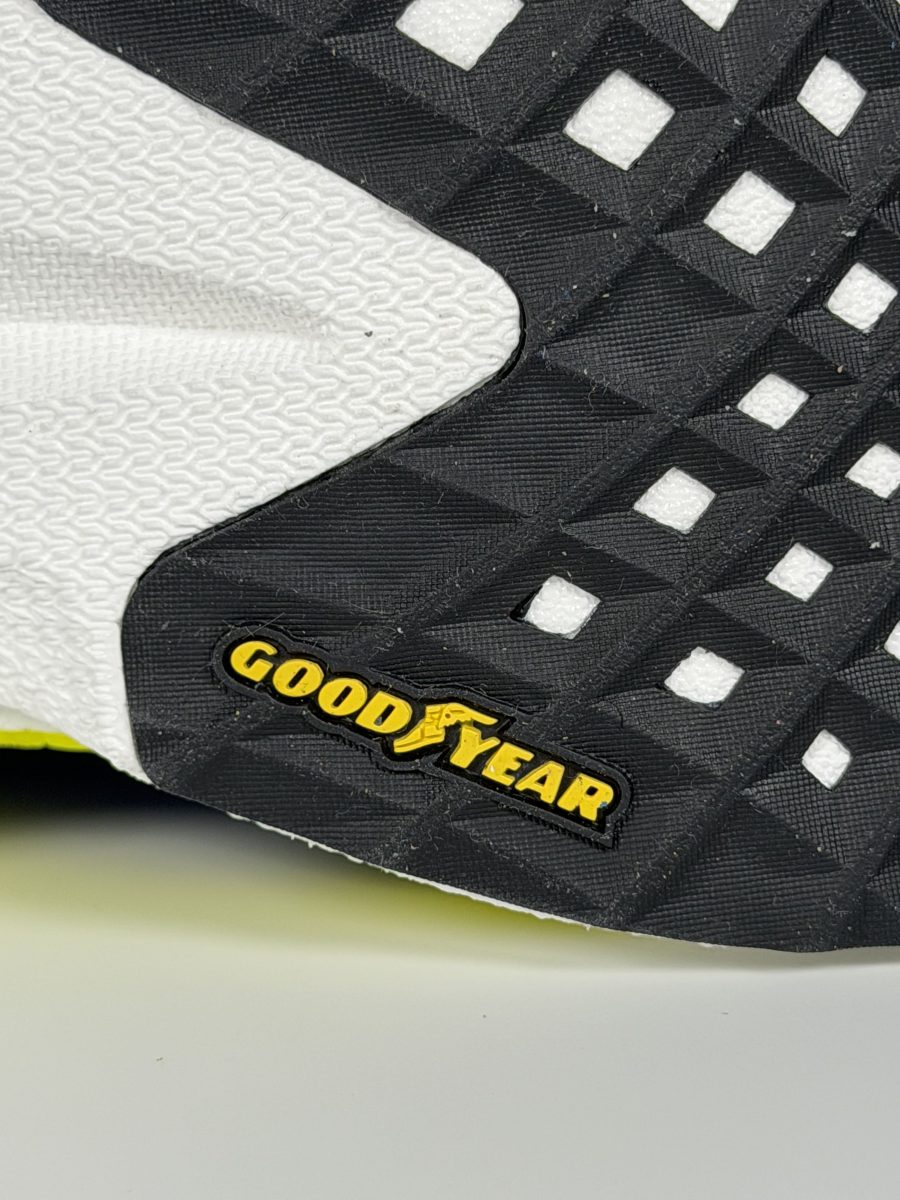 skechers-aero-razor-review