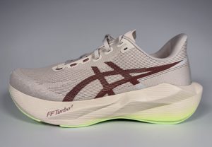 asics-novablast-6